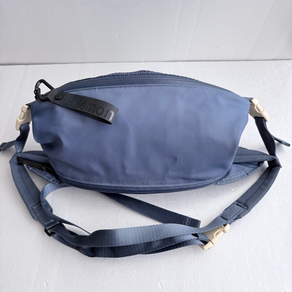 Lululemon Ahletica Slate Blue Unisex All hours Belt Bag Sz Small - Picture 2 of 13